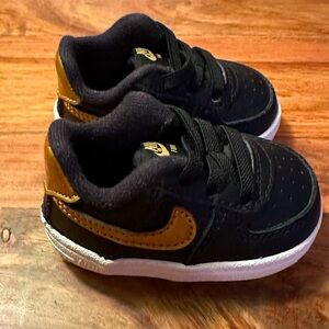 Nike Force 1 size 1C